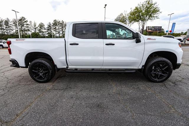 Photo of 2025 Summit White Chevrolet Silverado 1500