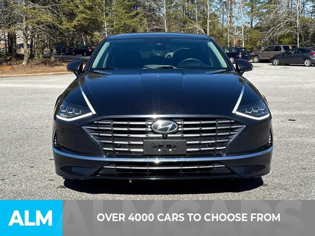 Photo of 2020 Oxford Blue Hyundai SONATA Hybrid