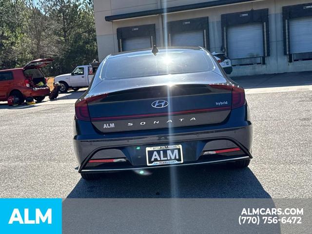 Photo of 2020 Oxford Blue Hyundai SONATA Hybrid