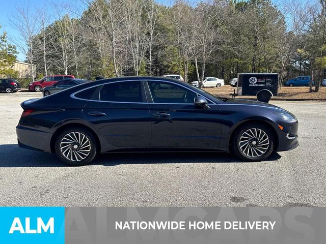 Photo of 2020 Oxford Blue Hyundai SONATA Hybrid