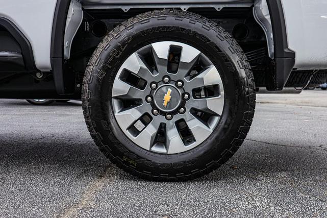 Photo of 2025 Summit White Chevrolet Silverado 2500