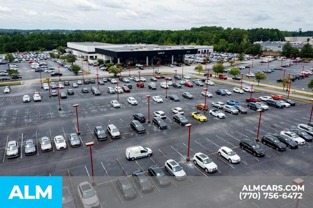 Photo of 2022 White Chevrolet Silverado 1500