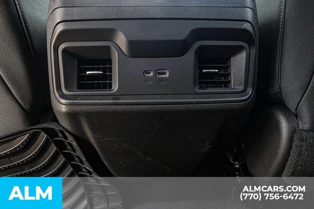 Photo of 2022 White Chevrolet Silverado 1500