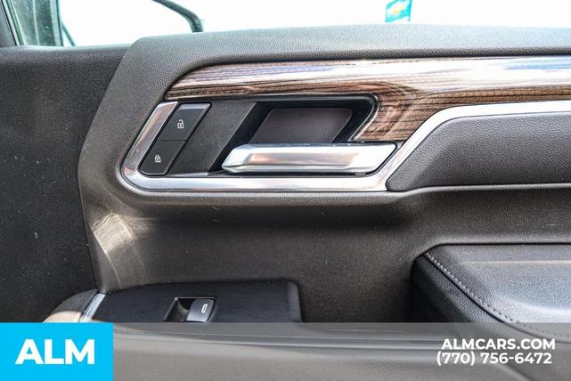 Photo of 2022 White Chevrolet Silverado 1500