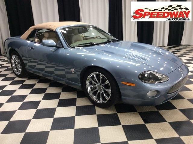 2005 Jaguar XKR