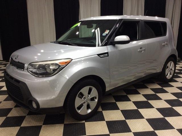 Photo of 2015 Bright Silver Kia Soul