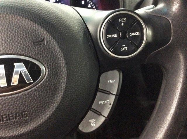 Photo of 2015 Bright Silver Kia Soul