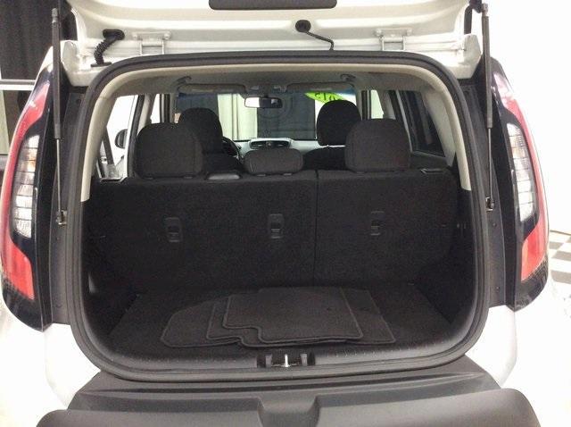 Photo of 2015 Bright Silver Kia Soul