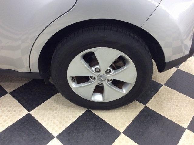 Photo of 2015 Bright Silver Kia Soul