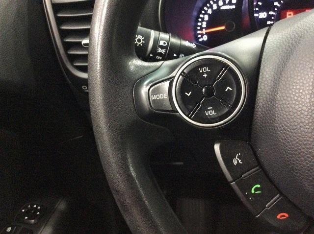 Photo of 2015 Bright Silver Kia Soul