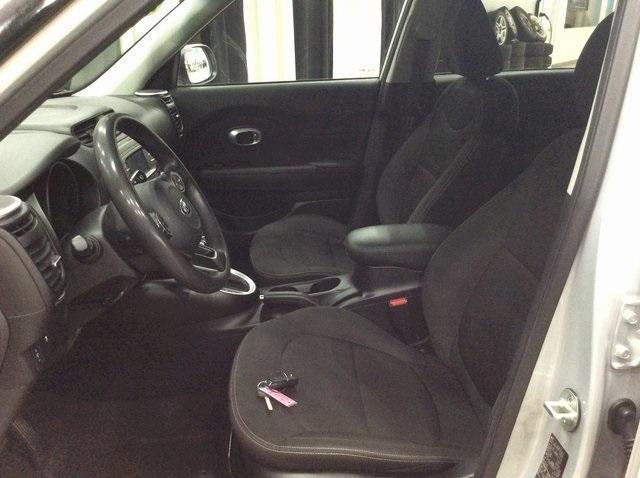 Photo of 2015 Bright Silver Kia Soul
