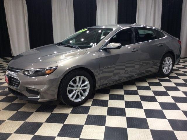 Photo of 2017 Pepperdust Metallic Chevrolet Malibu
