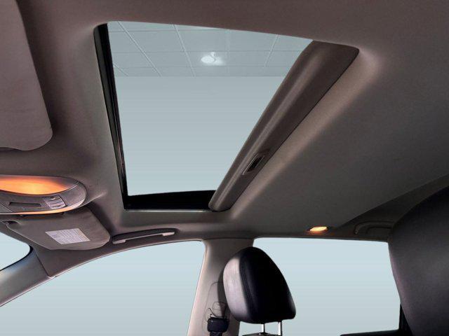 Photo of 2014 Moonlight White INFINITI QX60