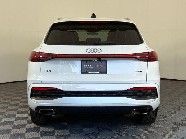 Photo of 2025 Glacier White Metallic Audi Q5