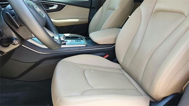Photo of 2023 Vicuna Beige Metallic Audi Q8