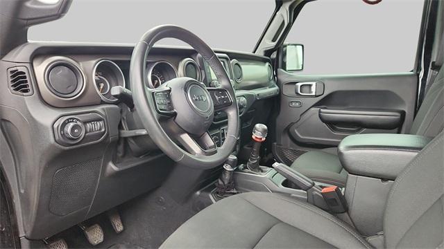 Photo of 2019 Black Clearcoat Jeep Wrangler Unlimited