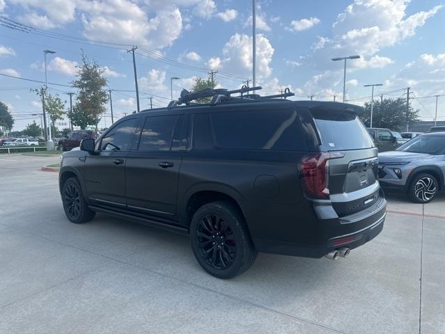 Photo of 2022 Onyx Black GMC Yukon XL