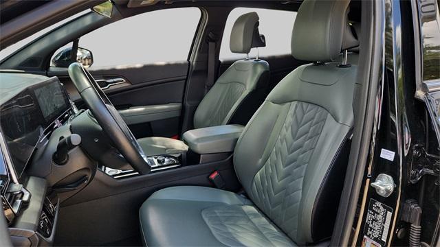 Photo of 2024 Ebony Black Kia Sportage