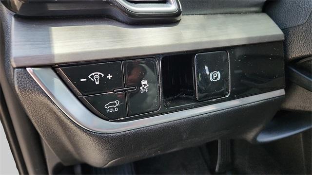 Photo of 2024 Ebony Black Kia Sportage