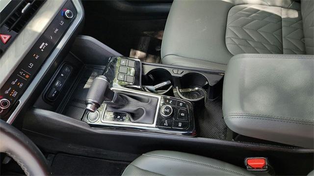 Photo of 2024 Ebony Black Kia Sportage