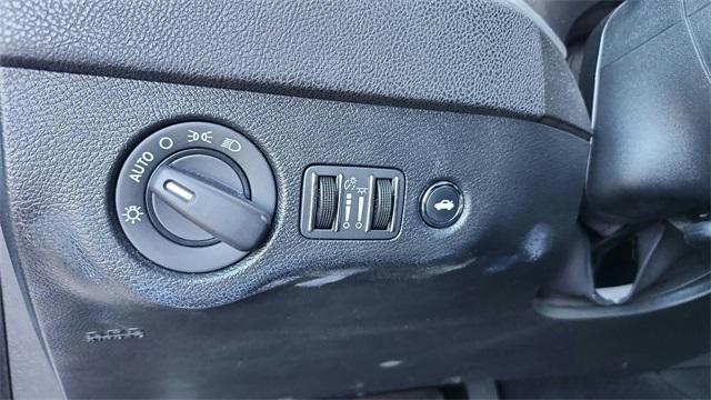 Photo of 2022 White Knuckle Clearcoat Dodge Charger