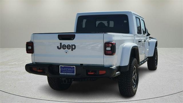 Photo of 2025 Bright White Clearcoat Jeep Gladiator