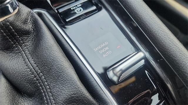 Photo of 2025 Silver Zynith Jeep Compass