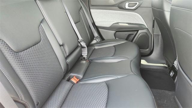 Photo of 2025 Silver Zynith Jeep Compass
