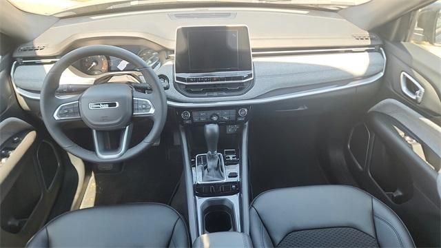 Photo of 2025 Diamond Black Jeep Compass