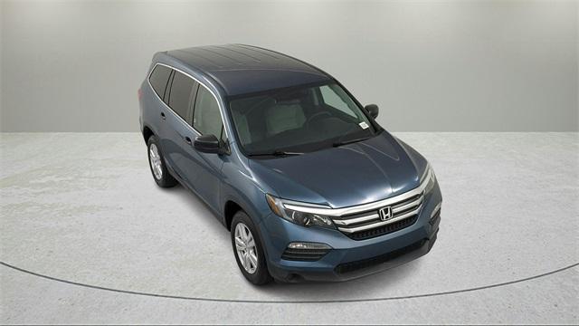 Photo of 2018 Steel Sapphire Metallic Honda Pilot