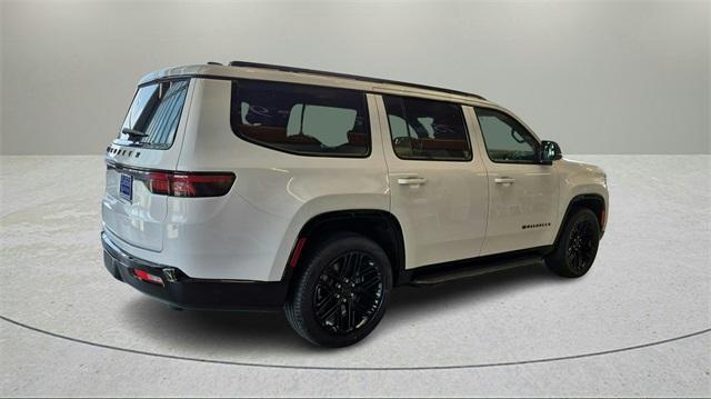 Photo of 2025 Bright White Clearcoat Jeep Wagoneer