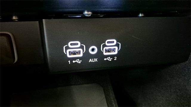 Photo of 2025 Bright White Clearcoat Jeep Wagoneer