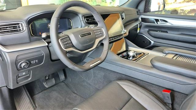 Photo of 2025 Bright White Clearcoat Jeep Wagoneer