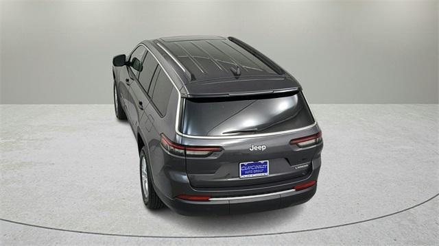 Photo of 2024 Metallic Jeep Grand Cherokee L