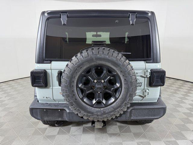 Photo of 2023 Earl Clearcoat Jeep Wrangler