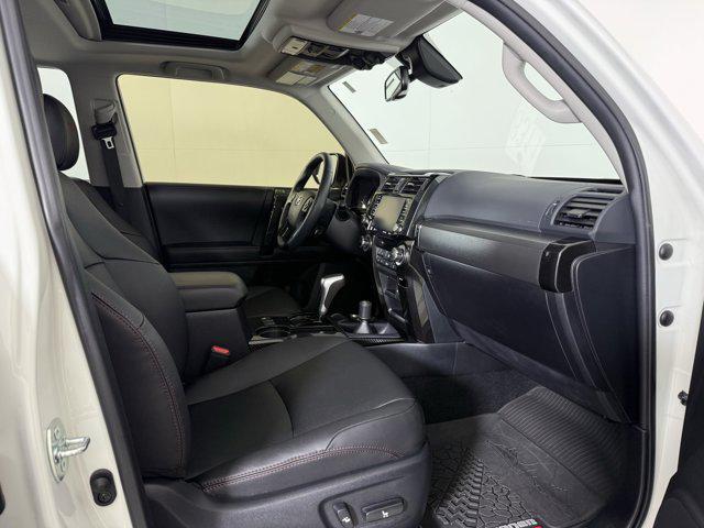 Photo of 2022 White Toyota 4Runner