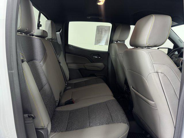 Photo of 2024 Summit White Chevrolet Colorado