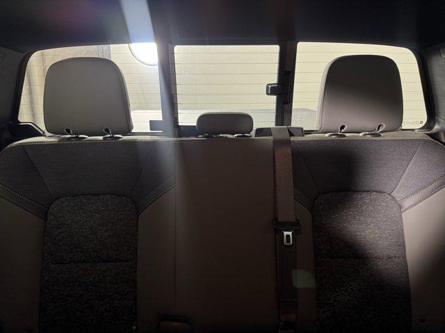 Photo of 2024 Summit White Chevrolet Colorado