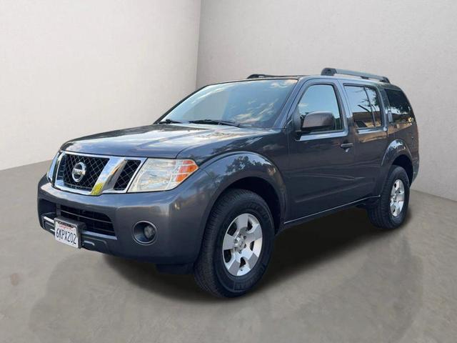 Photo of 2010 Dark Slate Metallic Nissan Pathfinder
