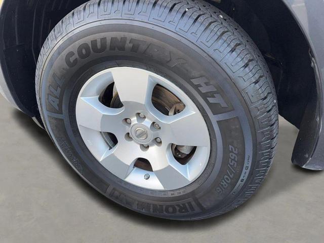 Photo of 2010 Dark Slate Metallic Nissan Pathfinder