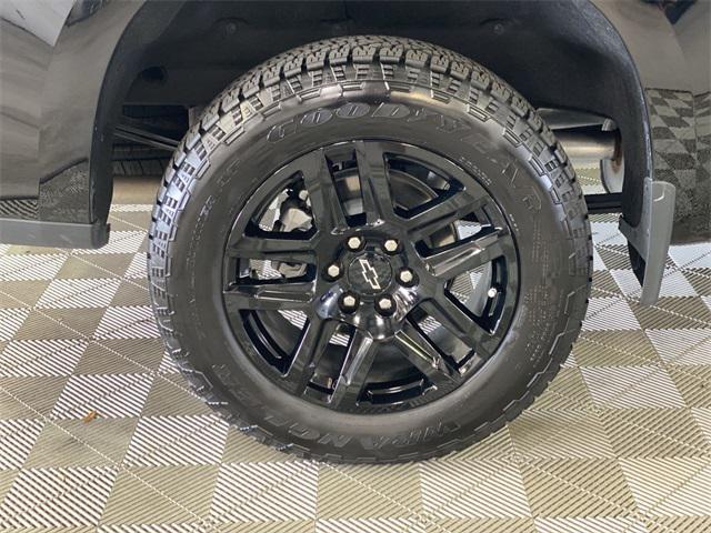 Photo of 2025 Black Chevrolet Silverado 1500