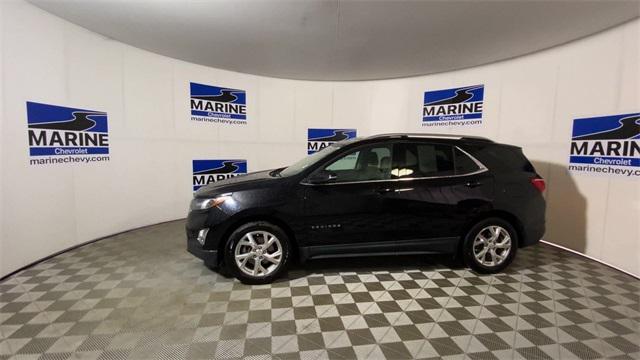 Photo of 2019 Mosaic Black Metallic Chevrolet Equinox
