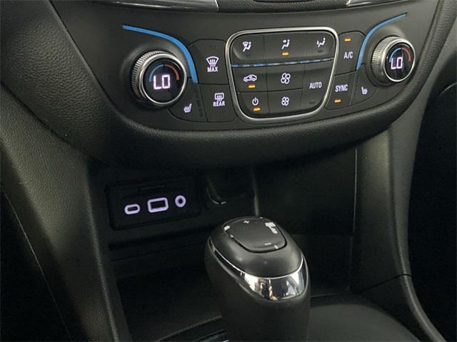 Photo of 2019 Mosaic Black Metallic Chevrolet Equinox