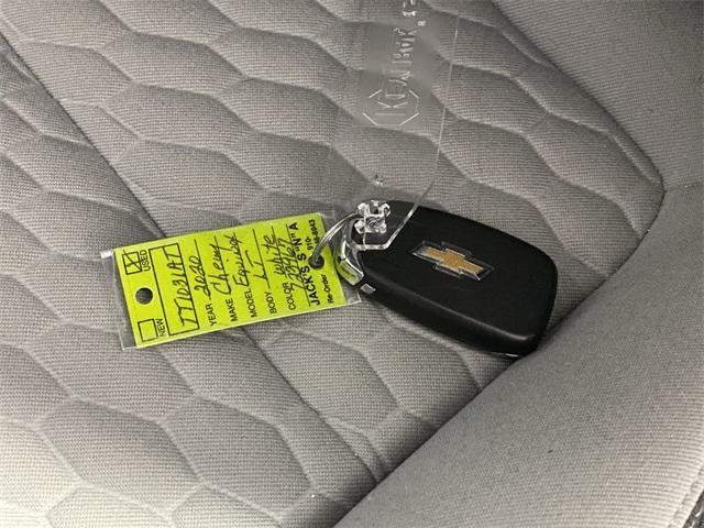 Photo of 2020 Iridescent Pearl Tricoat Chevrolet Equinox