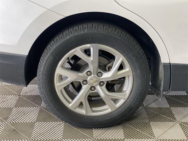 Photo of 2020 Iridescent Pearl Tricoat Chevrolet Equinox