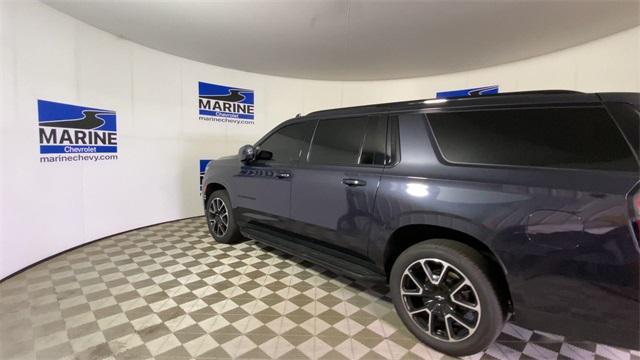 Photo of 2022 Dark Ash Metallic Chevrolet Suburban