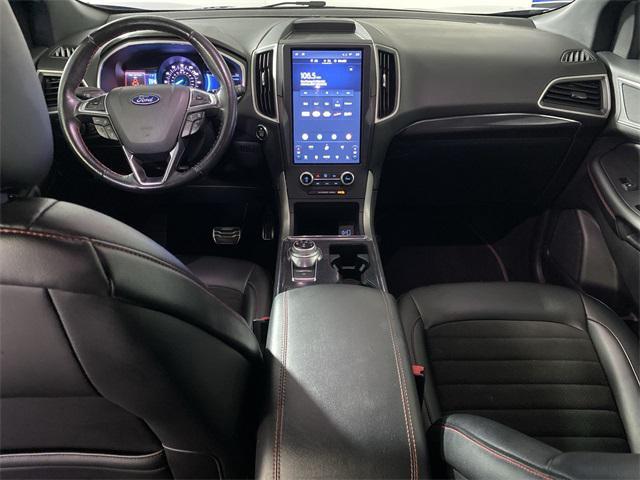 Photo of 2021 ATLAS BLUE Ford Edge