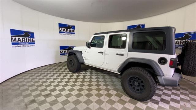 Photo of 2018 Bright White Clearcoat Jeep Wrangler Unlimited