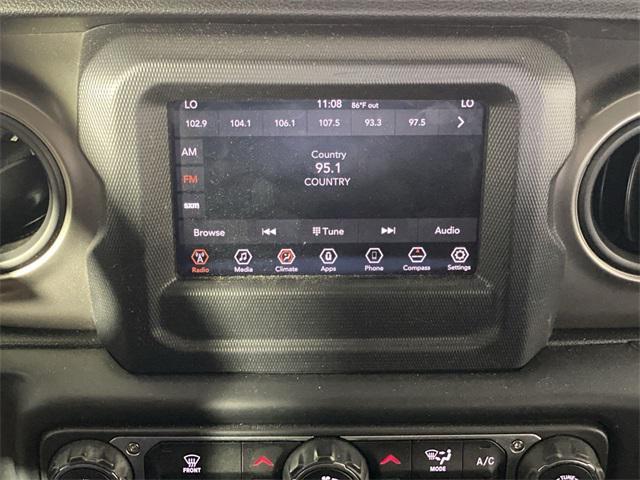 Photo of 2018 Bright White Clearcoat Jeep Wrangler Unlimited