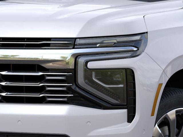 Photo of 2025 Iridescent Pearl Tricoat Chevrolet Suburban